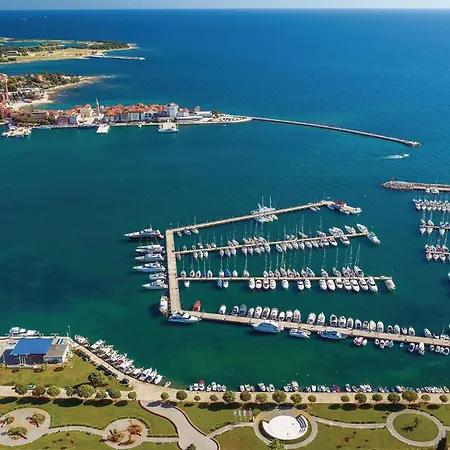 Сasa de vacaciones Awesome In With Kitchen *