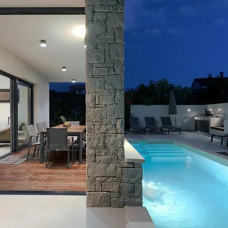 Awesome In With Kitchen