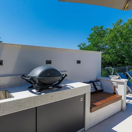 Awesome In With Kitchen *