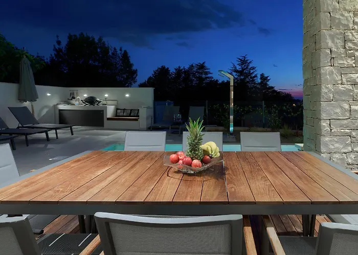 Awesome In With Kitchen 펜션 *