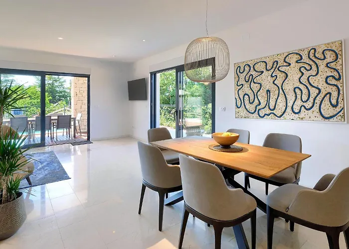 Awesome In With Kitchen * Bašanija