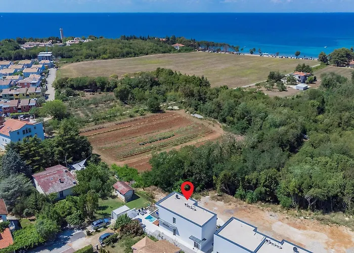 Awesome In With Kitchen Bašanija