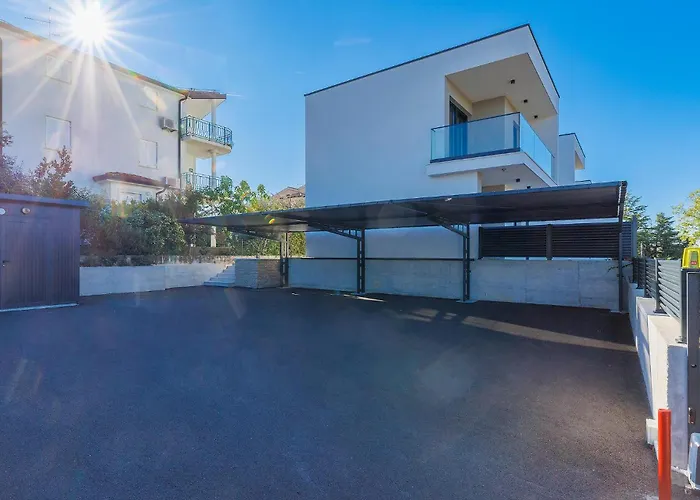 펜션 Awesome In With Kitchen Bašanija