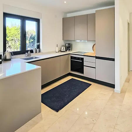 Awesome In With Kitchen