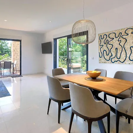 Awesome In With Kitchen * Bašanija