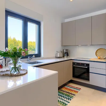 別荘 Awesome In With Kitchen